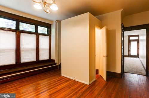 2346 Ellerslie St, Harrisburg PA 17104-2127 exterior