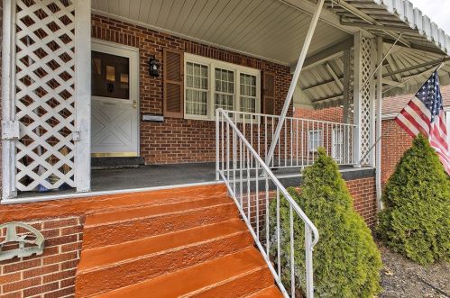 620 Wylie Ave, Jeannette, PA 15644-2459