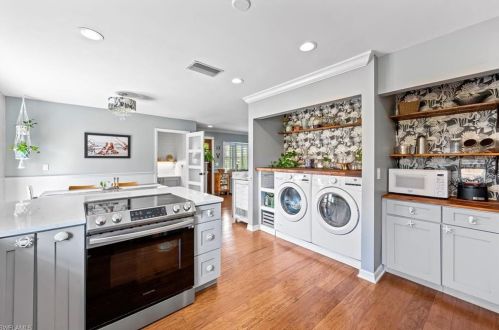 772 104th Ave, Naples FL  34108-3229 exterior
