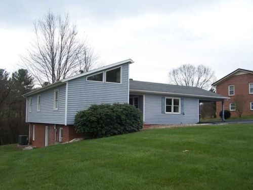 115 Crestview St, Meadowcreek, VA 24333-3307