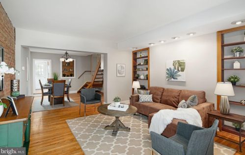 2418 Aspen St, Philadelphia, PA 19130-2504