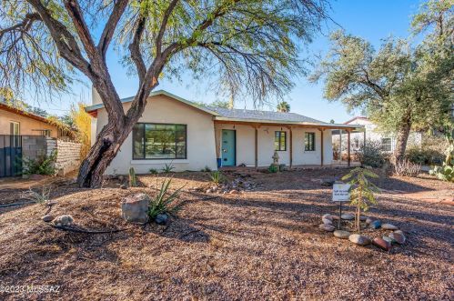 2834 Croyden St, Tucson, AZ 85716-5504