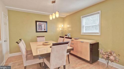 7127 Roosevelt Ave, Falls Church VA  22042-1623 exterior