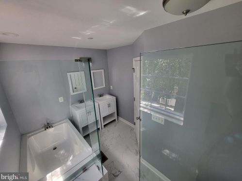 1662 Kramer St, Washington DC 20002-4558 exterior