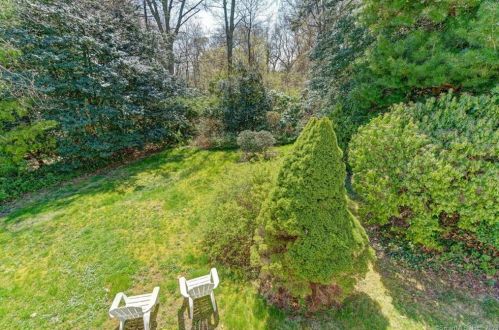 159 Azalea Dr, Groton CT  06340-4126 exterior