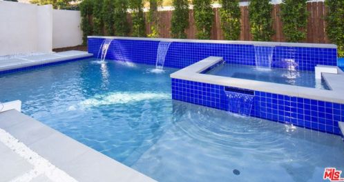 15239 La Maida St, Van Nuys, CA 91403-1921