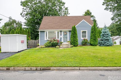 53 Stratford Rd, East Brunswick NJ  08816-2019 exterior