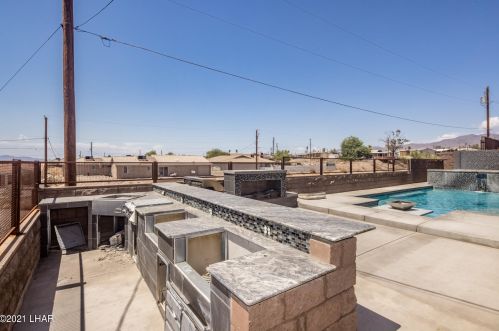 2481 Inverness Dr, Lake Havasu City AZ  86404-1272 exterior