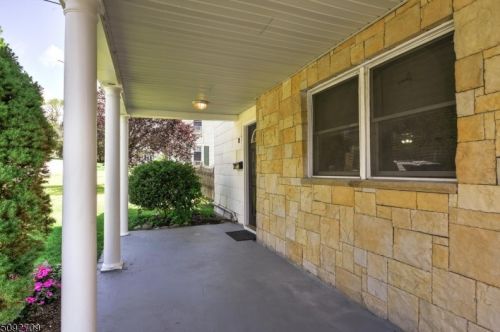 12 4th St, Wantage NJ  07461-2512 exterior