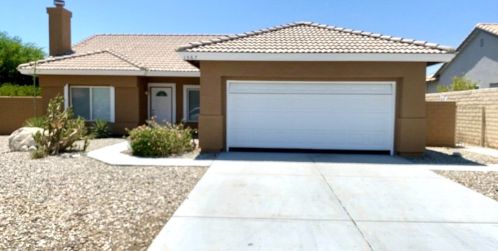 1567 Amelia Way, Palm Springs CA  92262-3461 exterior