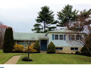 613 Davis Rd, Cheltenham, PA 19012-1636