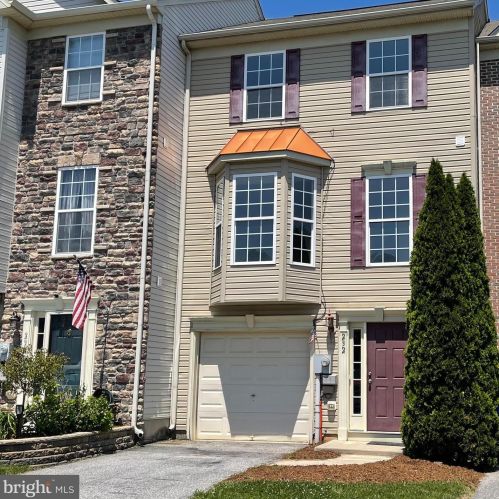 232 Country Ridge Dr, Red Lion PA  17356-8866 exterior