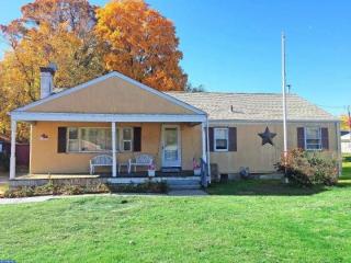 3607 Bristol Oxford Valley Rd, Levittown, PA 19057-2107