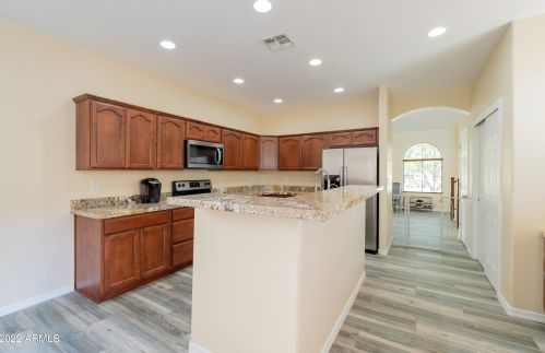 1847 Dunbar Dr, Phoenix AZ  85042-6856 exterior