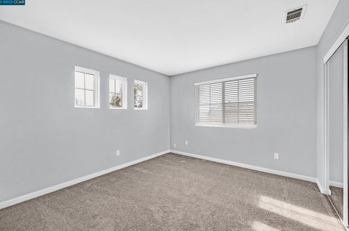20 6th St, West Pittsburg CA  94565-2127 exterior