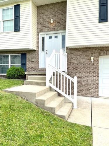 123 Lentz Rd, Latrobe, PA 15650-3979