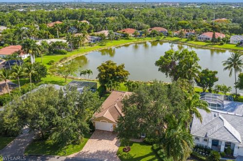 9501 Cedar Creek Dr, Bonita Springs, FL 34135-7518