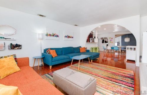 7714 Orien Ave, La Mesa, CA 91941-6211
