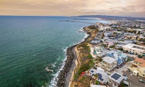 4438 Pescadero Ave, San Diego CA 92107-3629 exterior