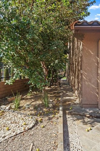 617 Pinecrest Ln, Walnut CA  91789-4163 exterior