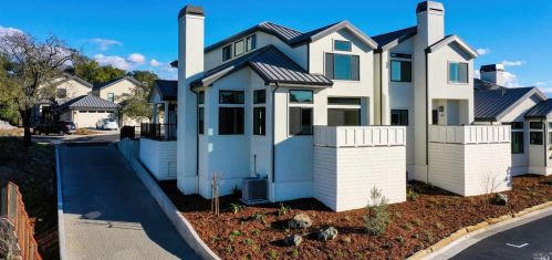 4420 Lahinch Ln, Santa Rosa CA  95403-0100 exterior
