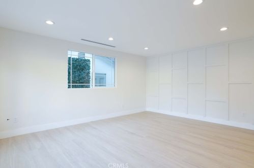 11512 La Maida St, North Hollywood CA  91601-4323 exterior