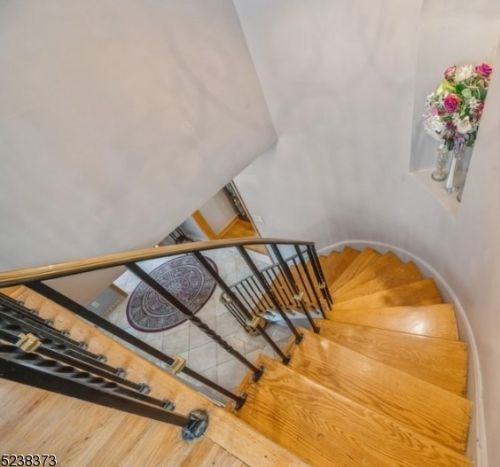 716 Avenue C, Bayonne NJ  07002-2542 exterior