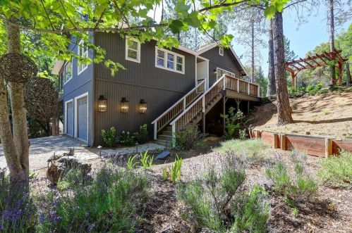 15590 Poverty Pond Rd, Grass Valley, CA 95945-8407