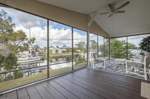 1047 Schooner Ln, Moore Haven FL  33471-8231 exterior