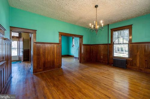 5 Amiss Ave, Richmond National Battlefiel VA  22835-1309 exterior