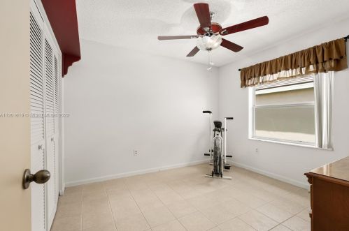 16565 10 St, Hollywood FL  33028-1466 exterior