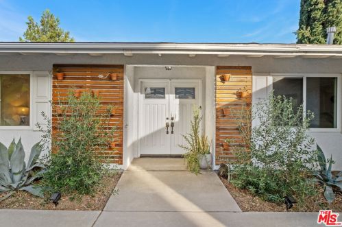 4928 Whitsett Ave, North Hollywood, CA 91607-3514