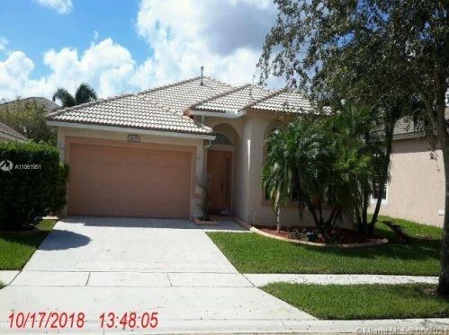 1628 143rd Ter, Hollywood, FL 33028-3002
