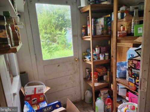 3 Grv Ave, West Deptford NJ  08063-1526 exterior