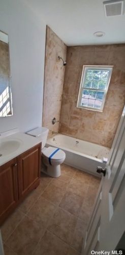 1659 Straight Path, Wheatley Heights NY  11798-1903 exterior