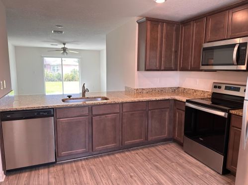 3650 Port St Lucie Blvd, Fort Pierce FL  34953-3609 exterior