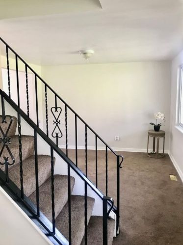 663 Sara Ln, Verona PA  15147-2634 exterior