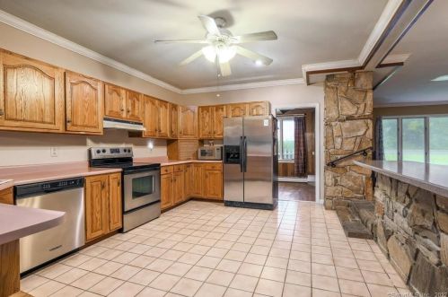 161 Heritage Rd, Putnam CT  06260-2737 exterior