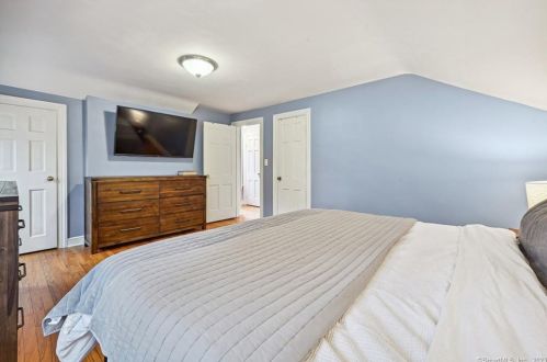 141 Cedarhurst Ln, Milford CT  06461-2721 exterior