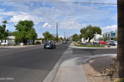 3833 28 St, Phoenix AZ 85016-6800 exterior