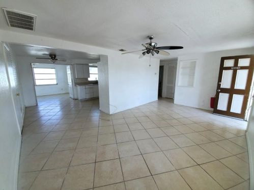3301 Rosefield Dr, Tarpon Springs, FL 34691-1733