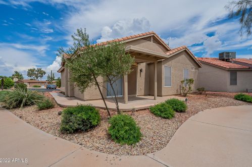 6602 Oakmont Dr, Chandler AZ  85249-8635 exterior