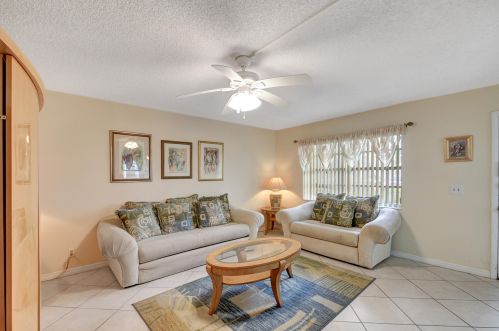 681 Burgundy O, Delray Beach, FL 33484-4910