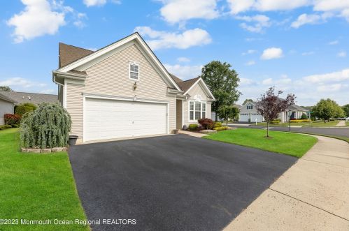 168 Huntington Dr, Jackson Twp, NJ 08527-4789