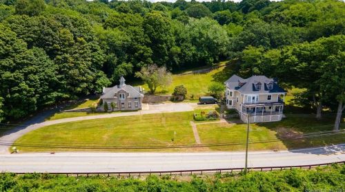 435 Military Hwy, Groton, CT 06340-2473