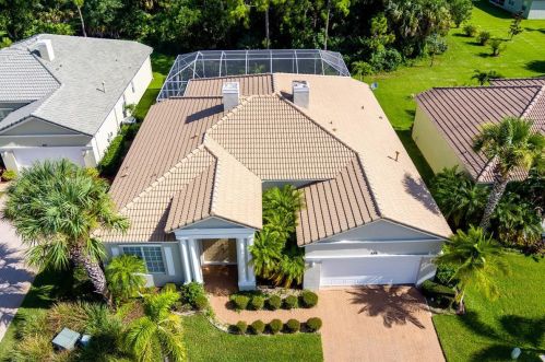 648 Long Key Ct, Fort Pierce, FL 34986-2031