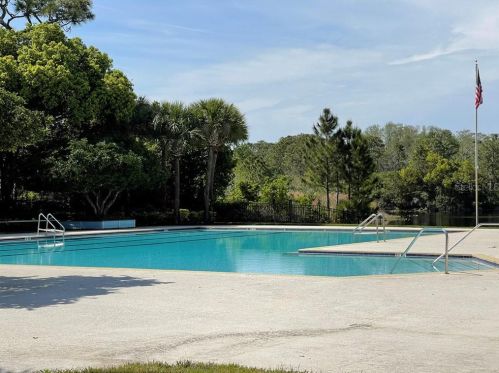 1855 Branchwater Trl, Orlando FL  32825-8511 exterior