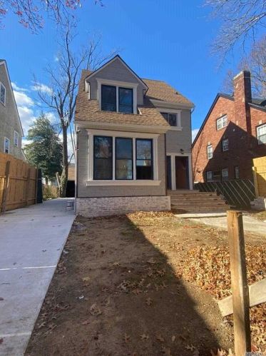110-18 198th St, Jamaica, NY 11412-2119
