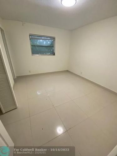 1228 56th Ave, Hollywood FL  33021-4649 exterior