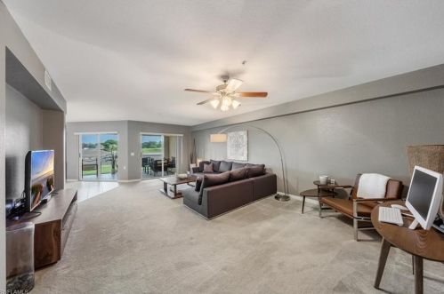 26621 Bonita Fairways Blvd, Bonita Springs, FL 34135-7543